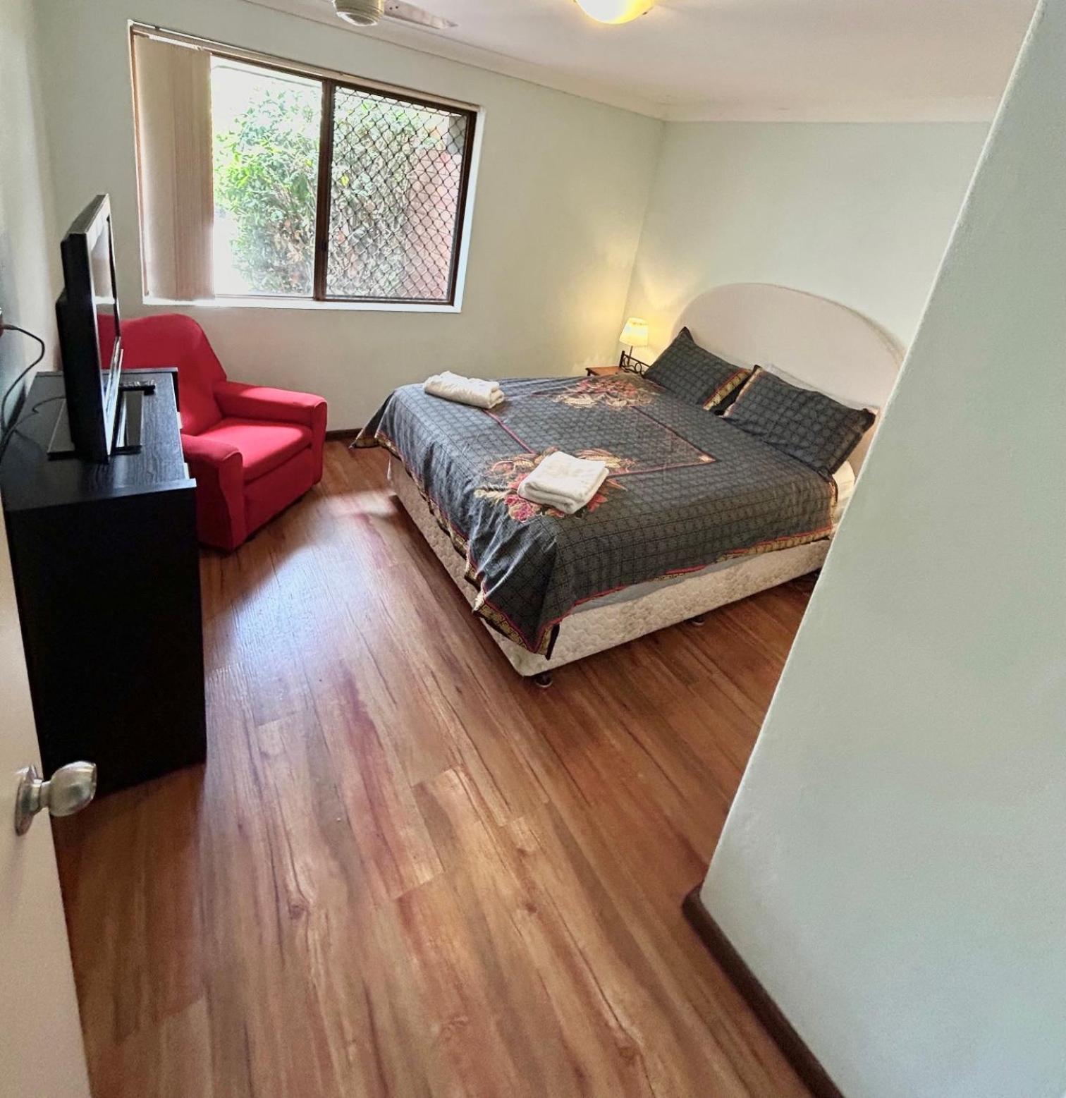 Geraldton Holiday Unit With Free Streaming Kültér fotó